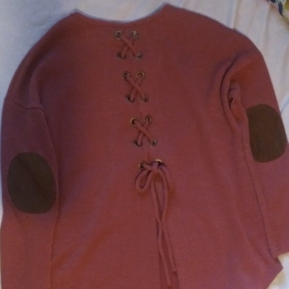 Boutique Tie Up blouse - Picture 3 of 3